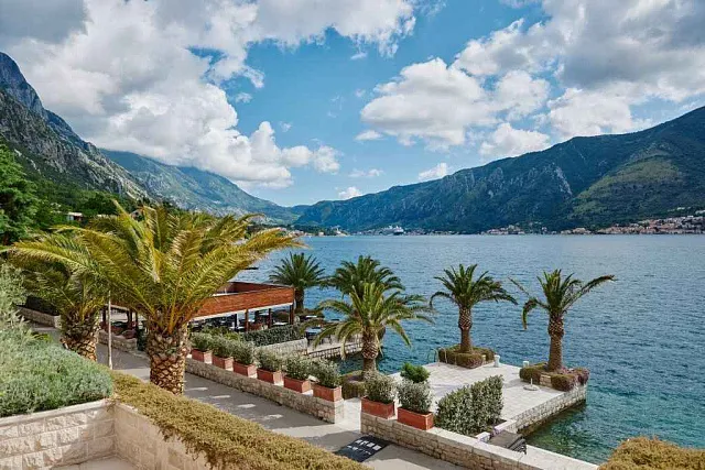5★ Boutique-Hotel und Luxusvilla in erster Meereslinie zum Verkauf – Kotor, Dobrota — photo 10